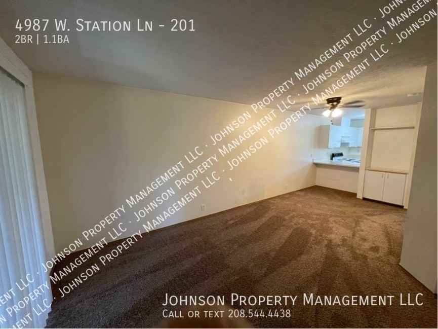 4987 W Station Ln #201 - Photo 7 of 14