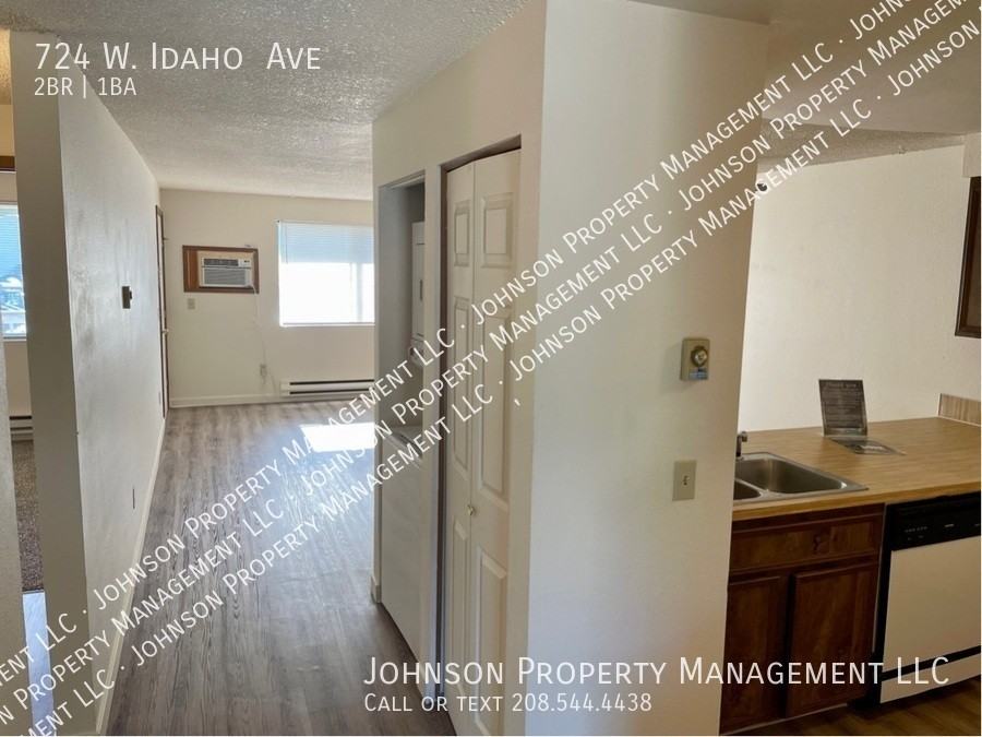 724 W Idaho Ave - Photo 6 of 14