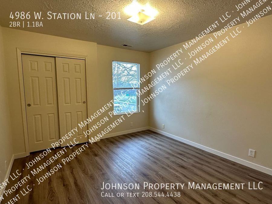 4986 W Station Ln #201 - Photo 7 of 14