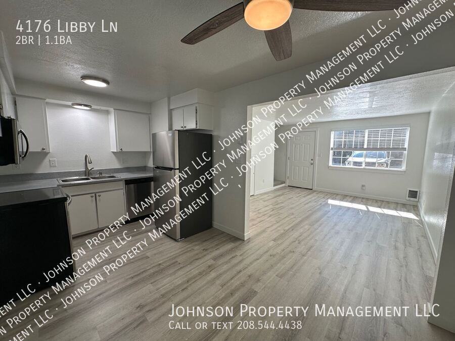4176 W Libby Ln - Photo 6 of 23
