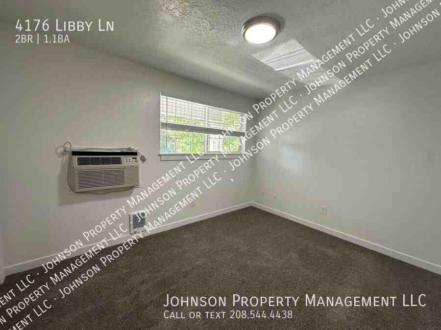 4176 W Libby Ln - Photo 7 of 23