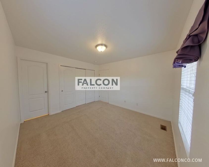 6627 Silverwind Cir - Photo 7 of 20