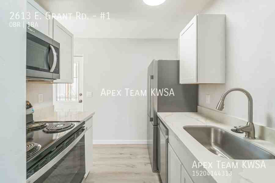 2613 E Grant Rd #1 - Photo 5 of 28