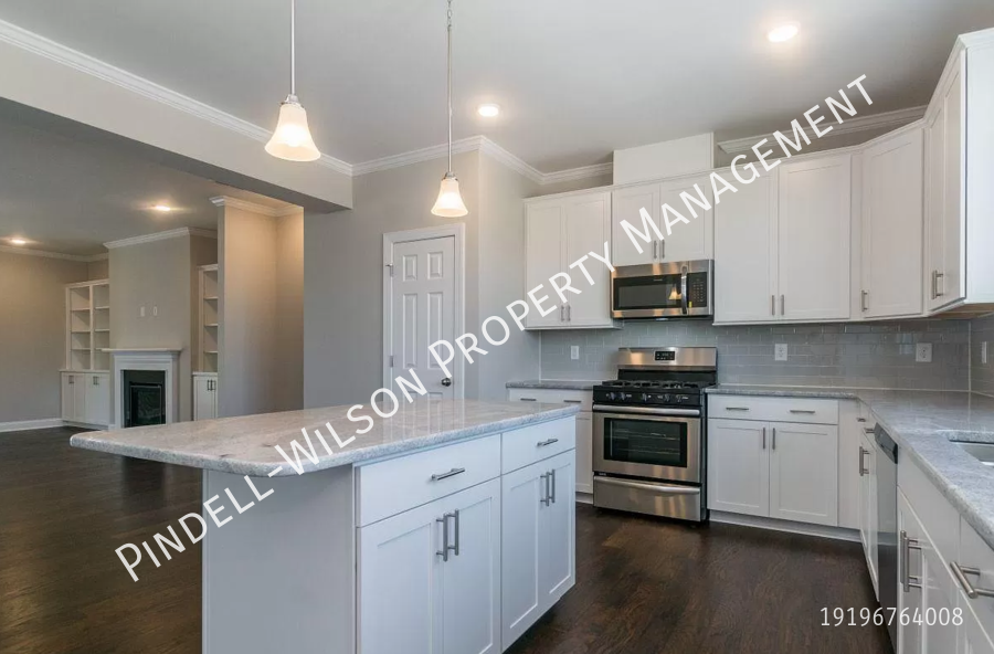1515 Gathering Park Cir #5 - Photo 4 of 10