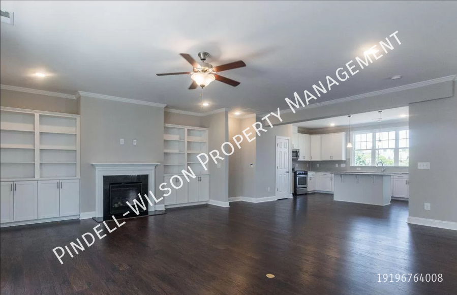 1515 Gathering Park Cir #5 - Photo 6 of 10