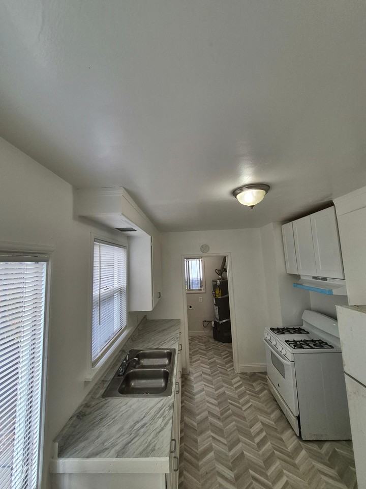 1923 98th Ave #1923 - Photo 4 of 9