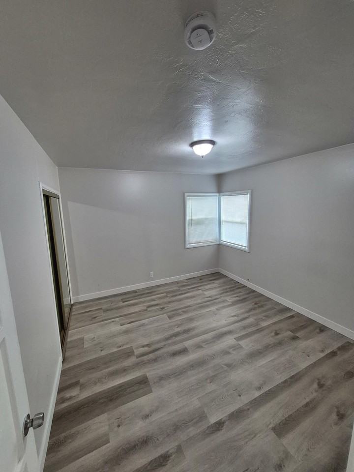 1923 98th Ave #1923 - Photo 7 of 9