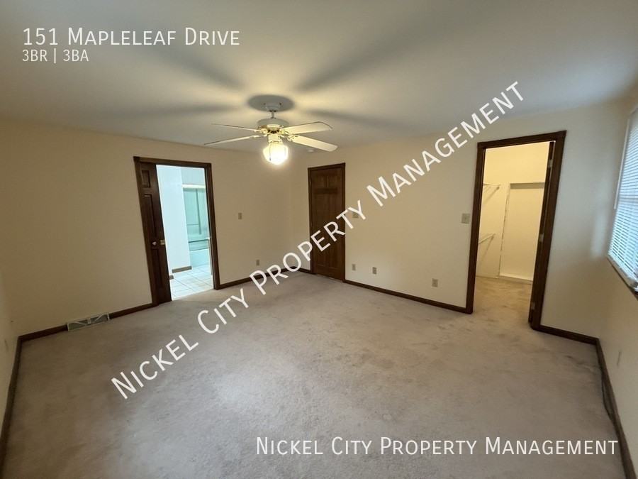 151 Mapleleaf Dr - Photo 4 of 12