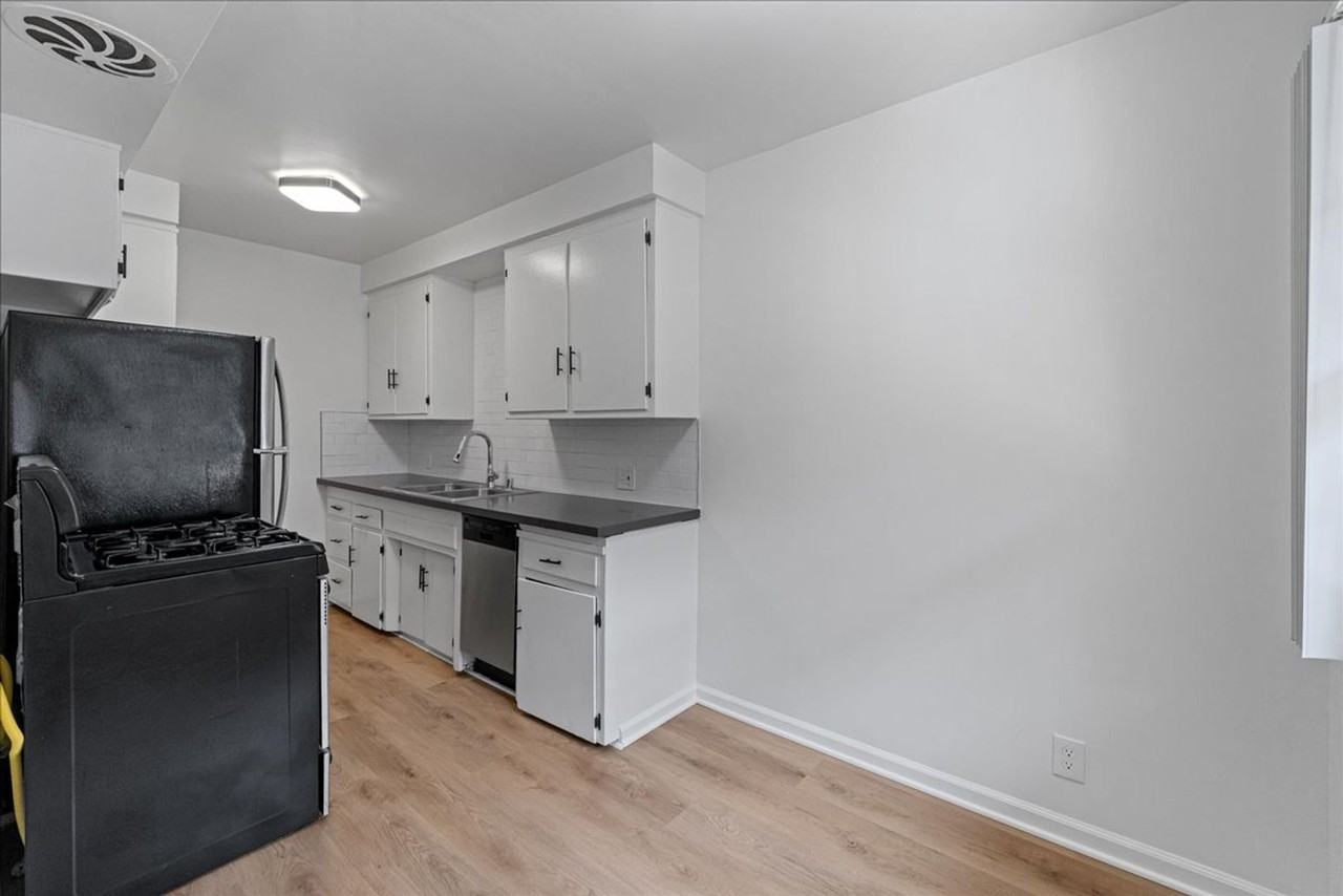 3506 W Florence Ave #3 - Photo 3 of 14