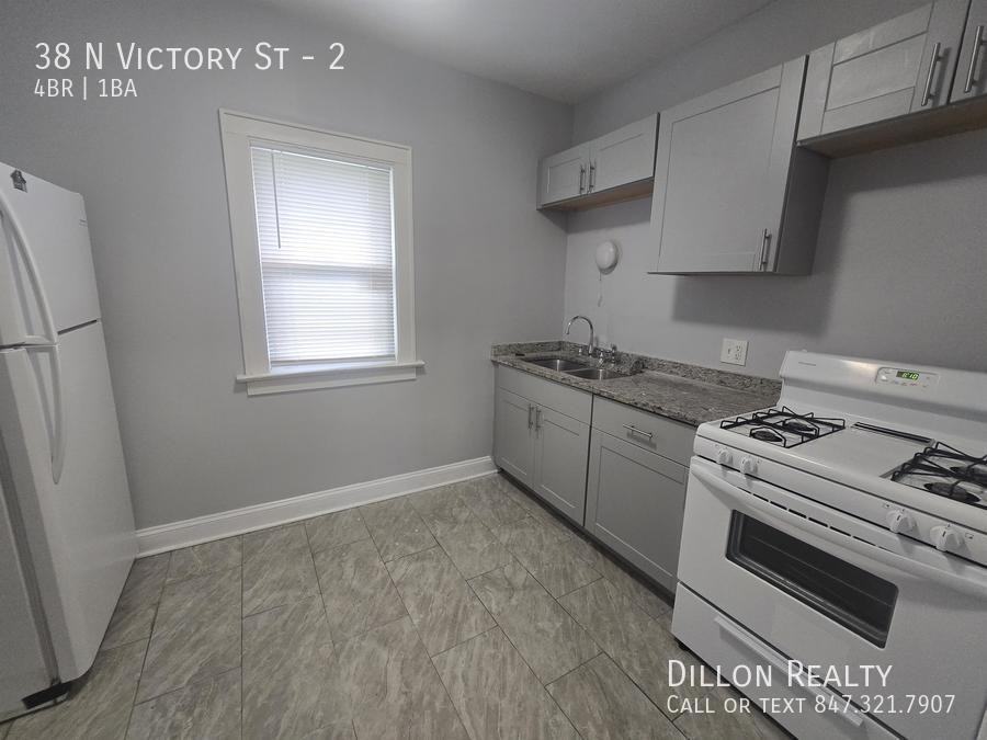 38 N Victory St #2 - Photo 5 of 12