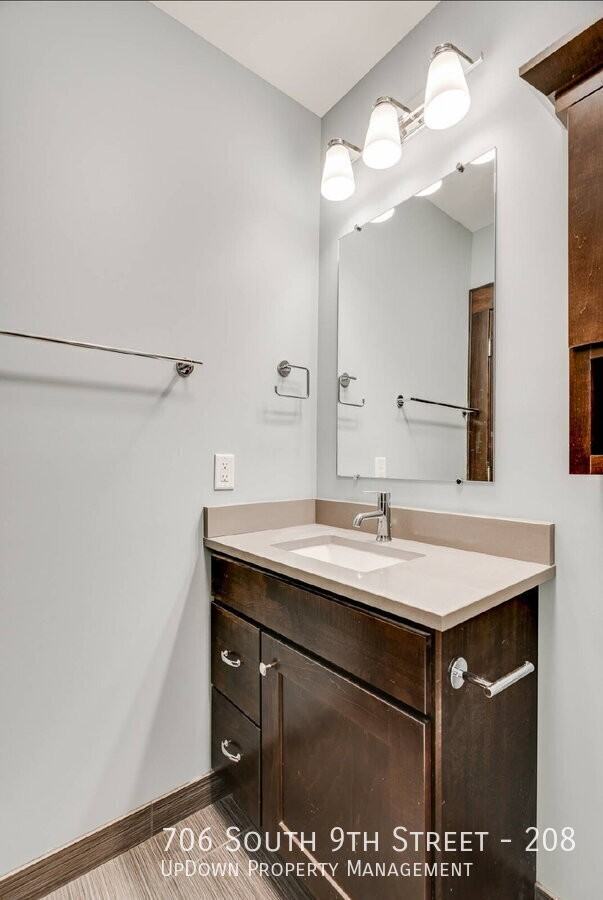 706 S 9th St #208 - Photo 7 of 14