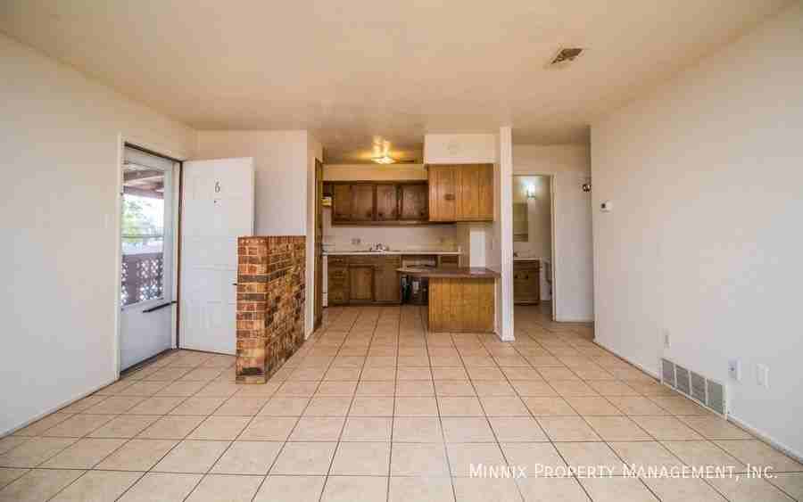1615 16th St #2 - Photo 4 of 14