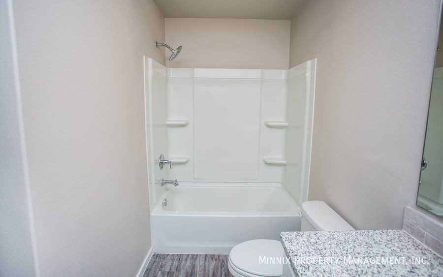 2123 N Avenue J #A - Photo 5 of 25