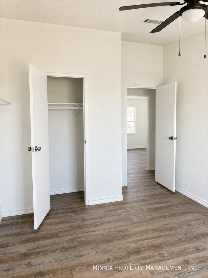 3011 E Broadway - Photo 3 of 10