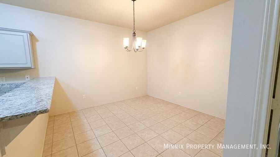 3113 113th St - Photo 7 of 20