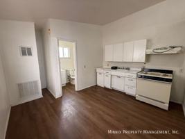 featured image of 1526 E. Yandell Dr. - 1526 E. Yandell Dr. #B