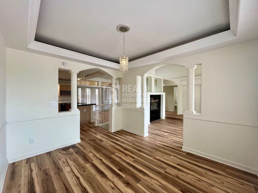 1684 S Laredo St - Photo 3 of 38