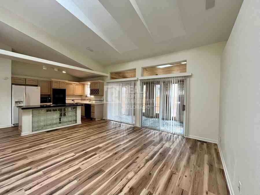 1684 S Laredo St - Photo 7 of 38