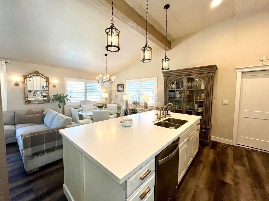 3640 Inspiration Dr - Photo 3 of 42