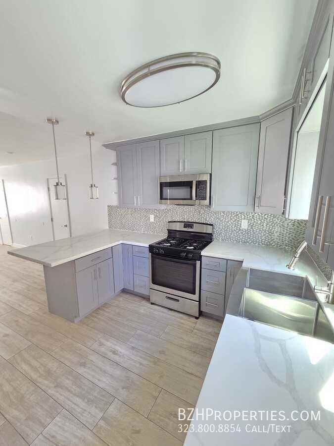 5341 Vantage Ave #3 - Photo 2 of 20