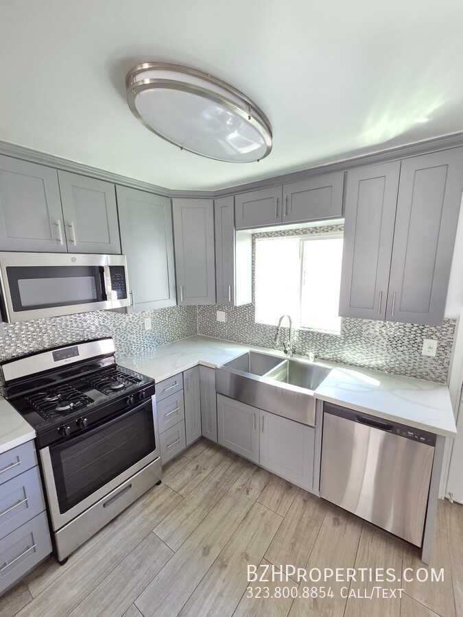 5341 Vantage Ave #3 - Photo 3 of 20