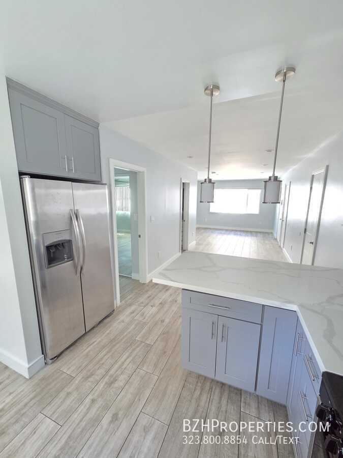 5341 Vantage Ave #3 - Photo 6 of 20