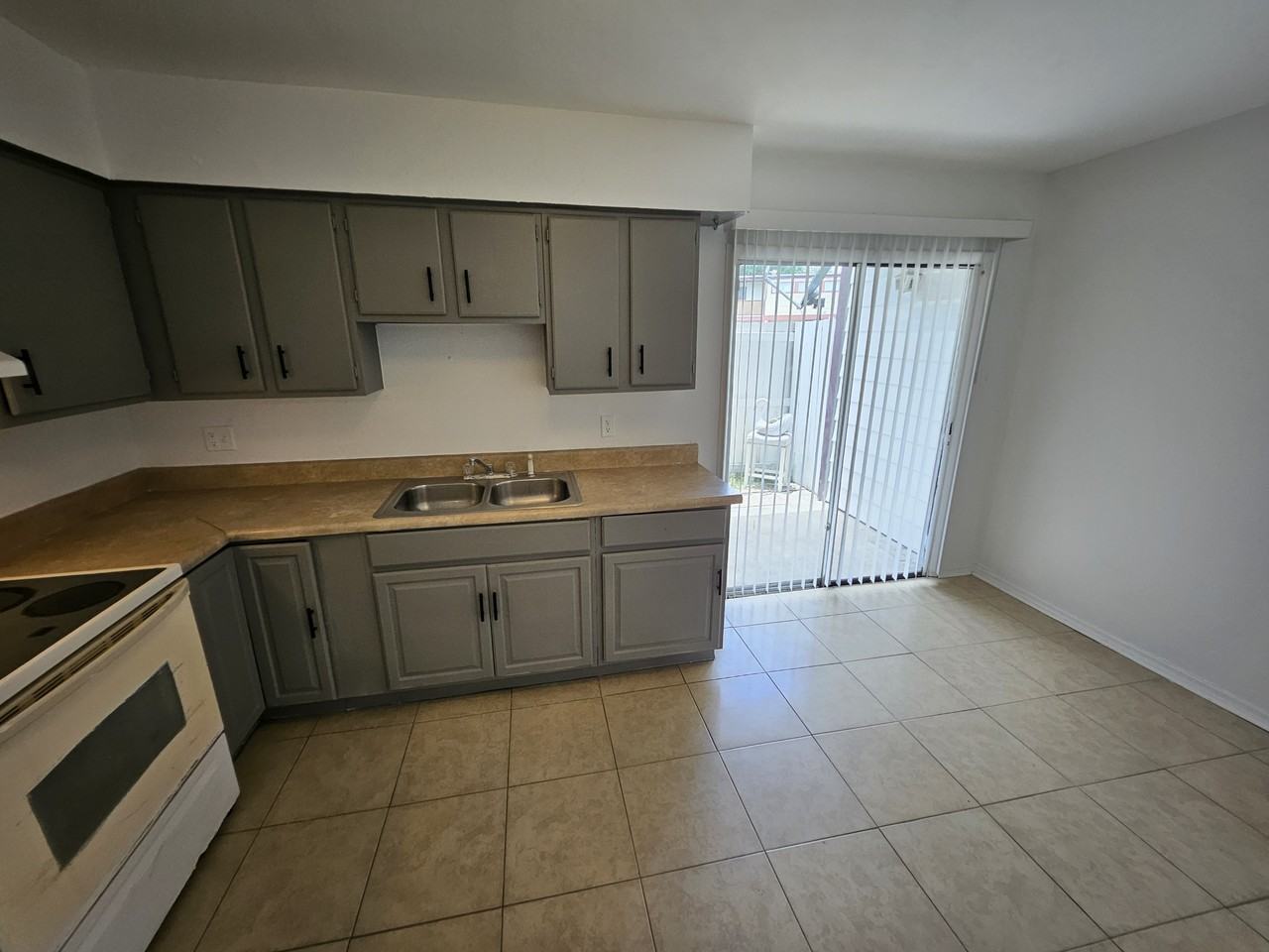 4008 Dolomite St #1 - Photo 4 of 45