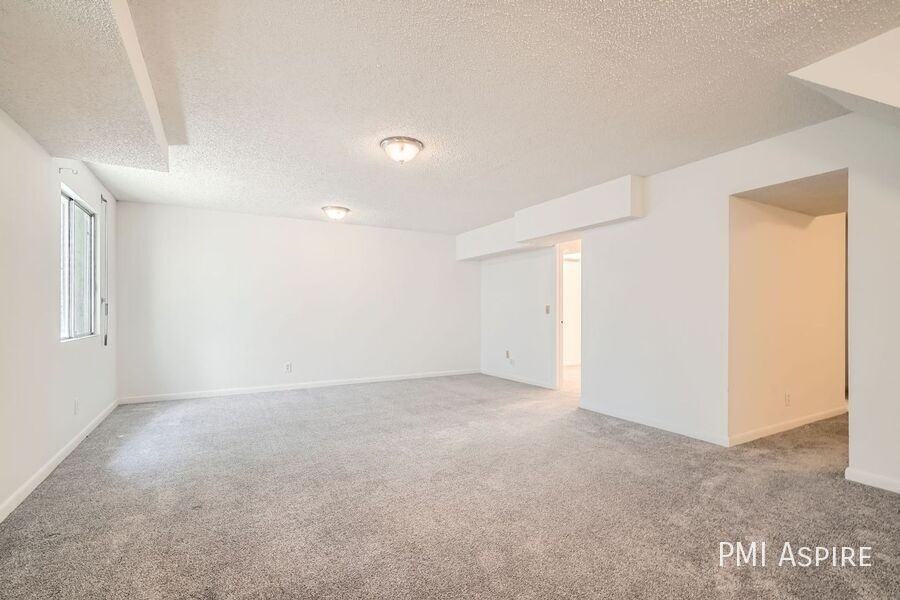 5428 W 115th Dr - Photo 3 of 28