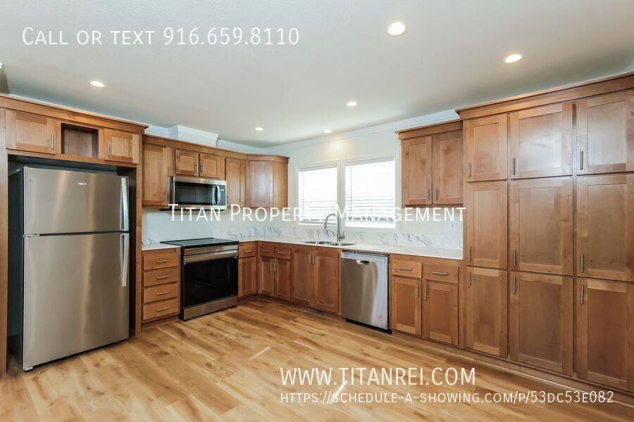 433 Colin Kelly Dr - Photo 4 of 11