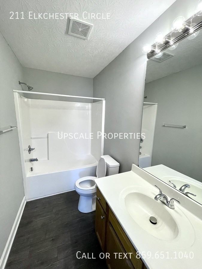 211 Elkchester Cir - Photo 4 of 11