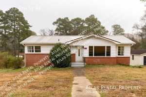 featured image of 2233 5th St Ne