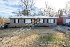 featured image of 1031 Belle Meade Dr
