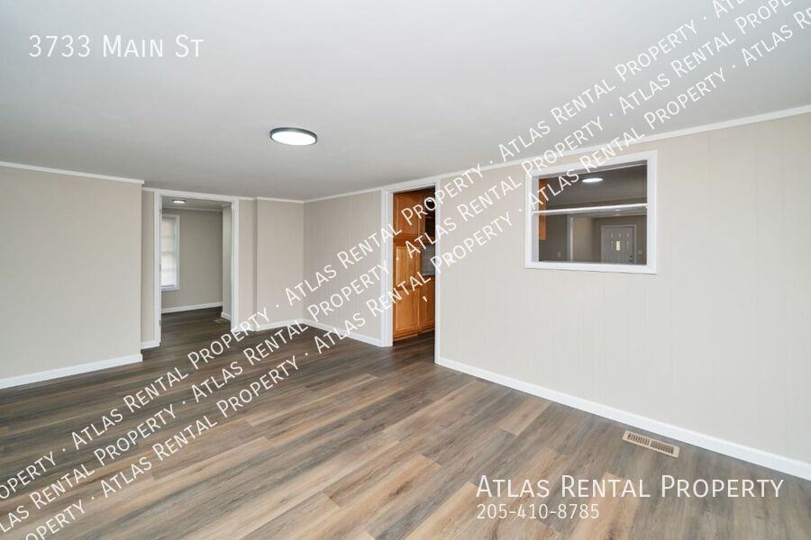 3733 Main St - Photo 7 of 20