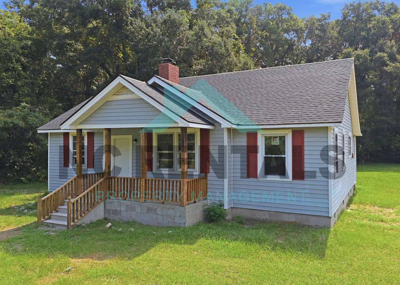 141 Marthas Ln - Photo 3 of 40