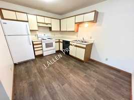 featured image of 901 Syracuse Ave Bldg A #7