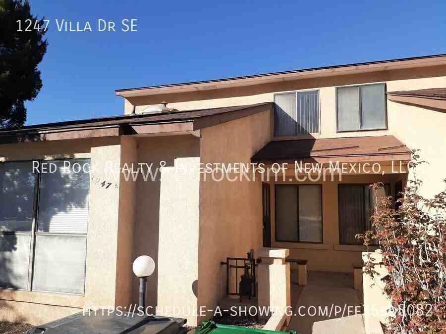 1247 Villa Dr Se - Photo 2 of 12