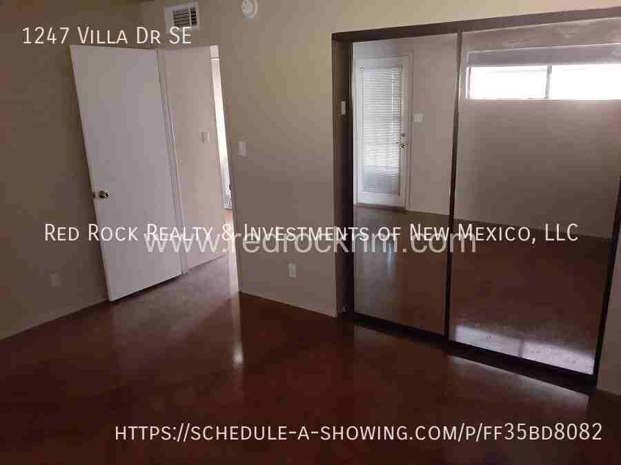 1247 Villa Dr Se - Photo 6 of 12