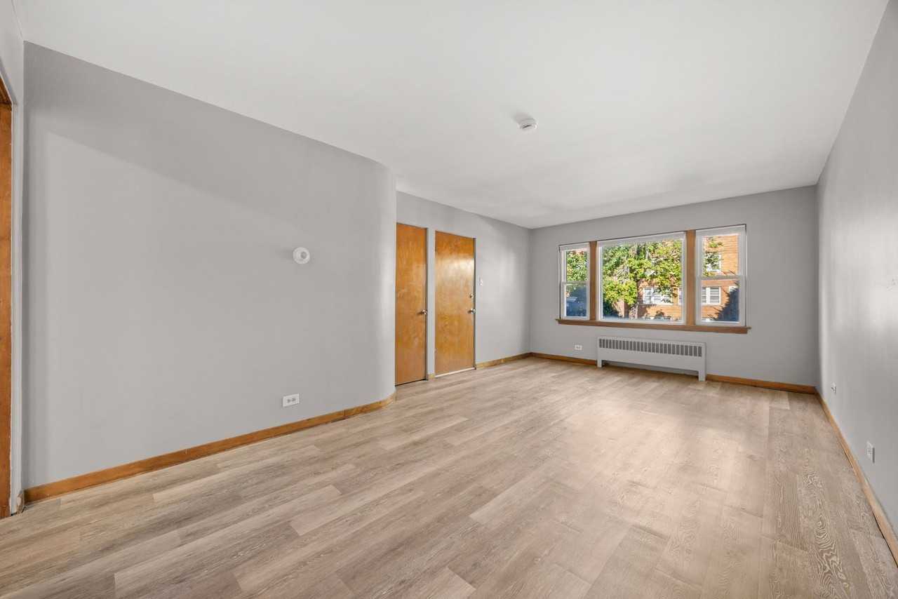 1930 Euclid Ave #1 - Photo 2 of 9