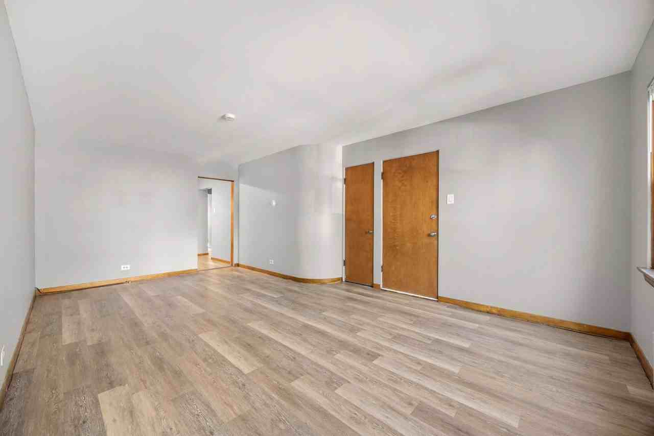 1930 Euclid Ave #1 - Photo 4 of 9