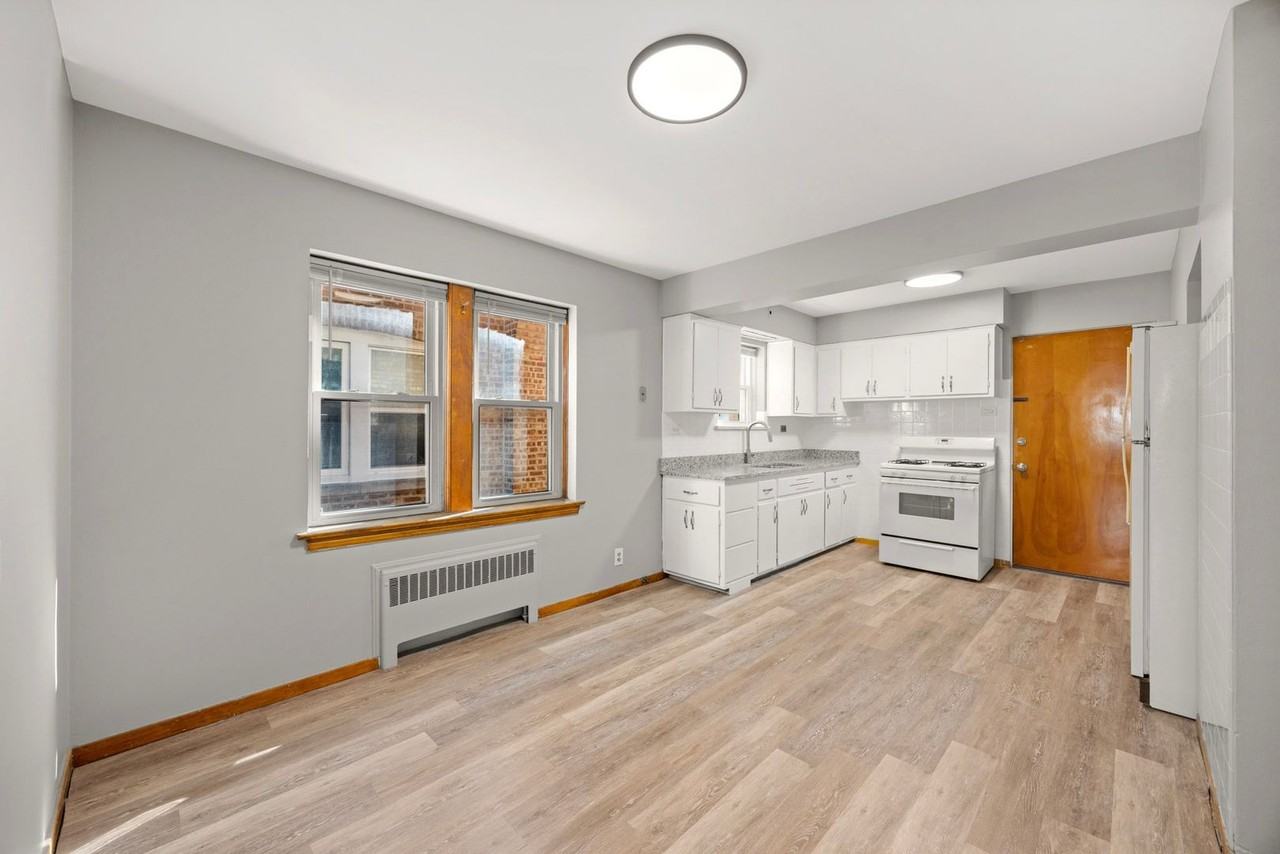 1930 Euclid Ave #1 - Photo 6 of 9