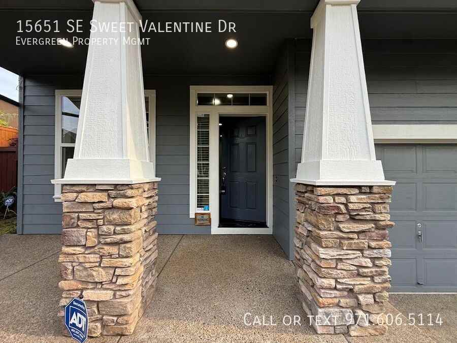 15651 Se Sweet Valentine Dr - Photo 3 of 50