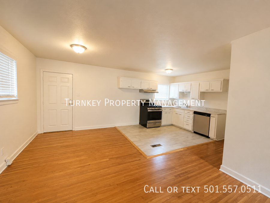 6404 Tracy Ave - Photo 2 of 10