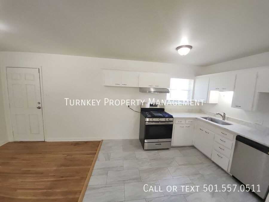 6404 Tracy Ave - Photo 5 of 10
