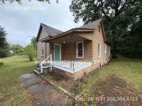 913 Brown St - Photo 1 of 1