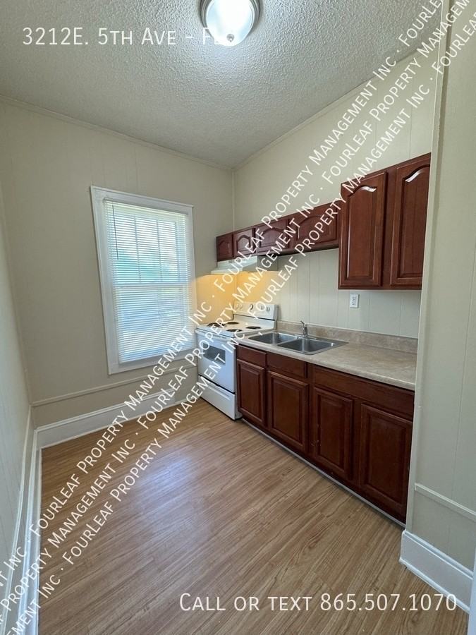 3212E E 5th Ave #FL - Photo 5 of 11