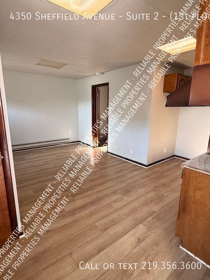 4350 Sheffield Ave Apt 2 - Photo 3 of 7