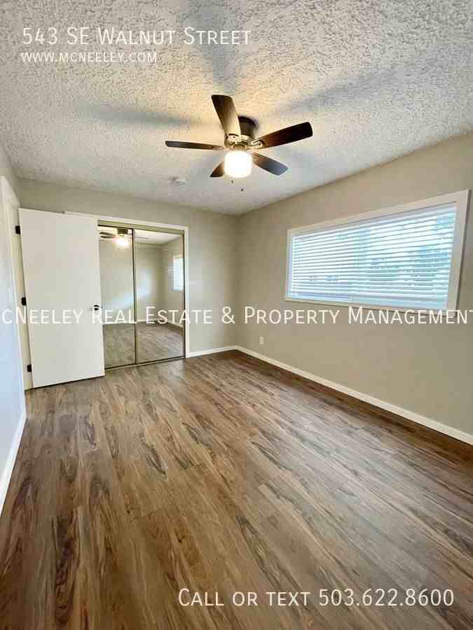 543 Se Walnut St - Photo 6 of 9