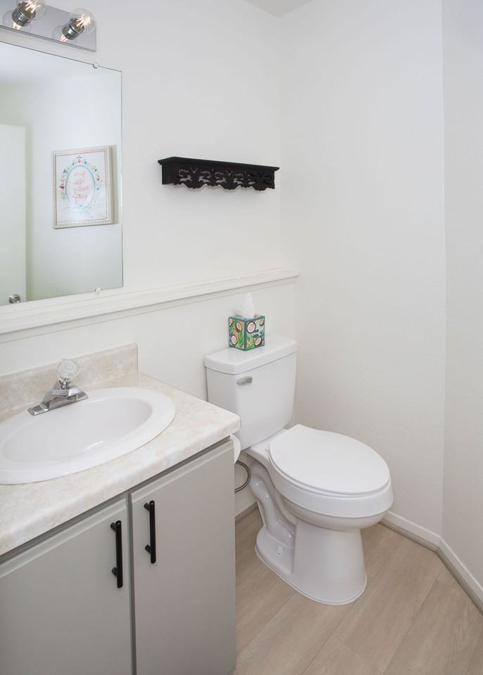 375 Cape Cod Dr - Photo 5 of 13