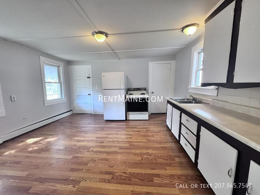 115 Water St #1 - Photo 3 of 12