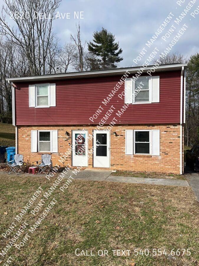 2820 Dell Ave Ne - Photo 2 of 11